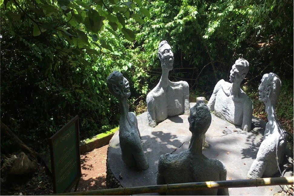 Nearby Attraction Image